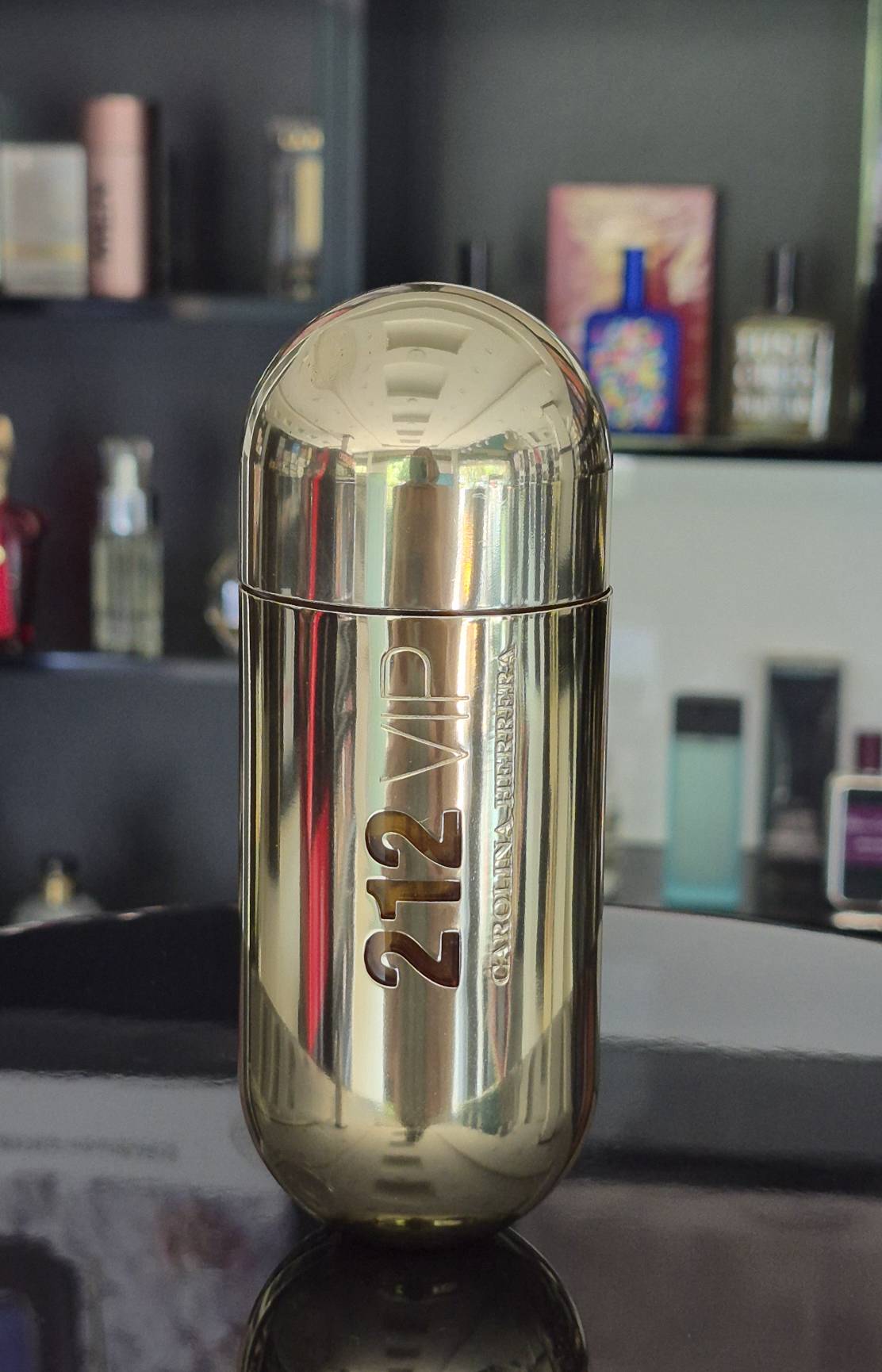عطر212 وی آی پی کارولینا هررا ادو پرفیوم زنانه 2 20260819 152137